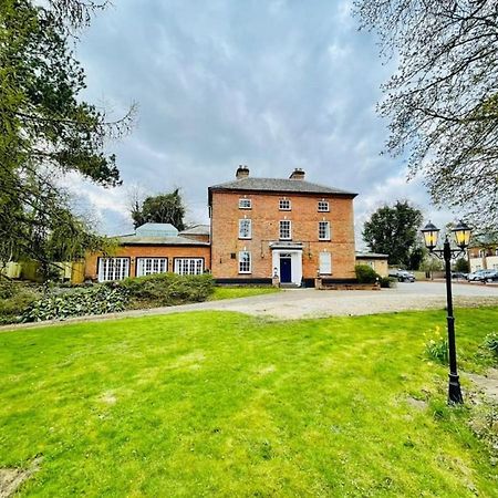 הוילה Lydney House Swaffham Sleeps 22 מראה חיצוני תמונה
