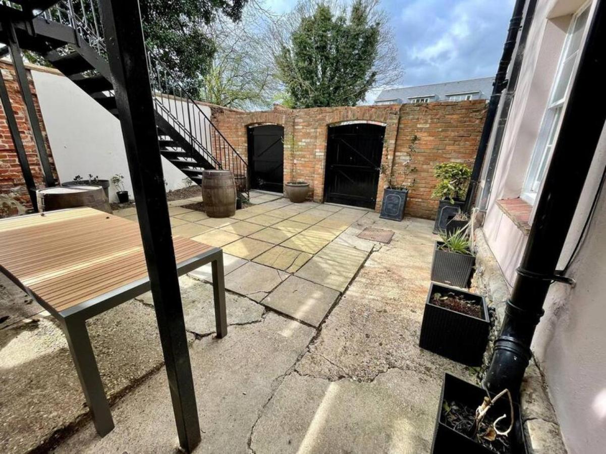 הוילה Lydney House Swaffham Sleeps 22 מראה חיצוני תמונה