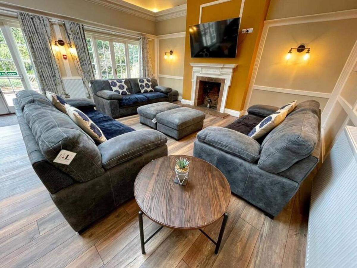 הוילה Lydney House Swaffham Sleeps 22 מראה חיצוני תמונה