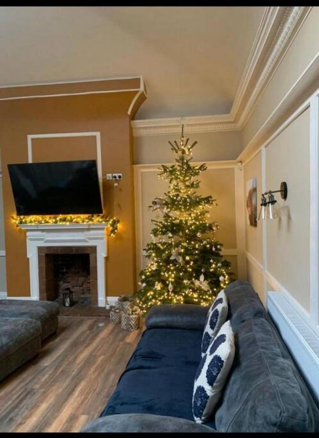 הוילה Lydney House Swaffham Sleeps 22 מראה חיצוני תמונה