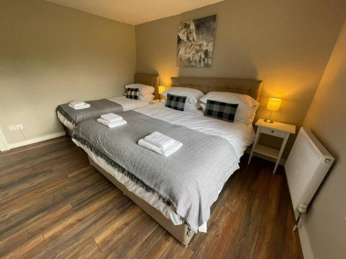 הוילה Lydney House Swaffham Sleeps 22 מראה חיצוני תמונה
