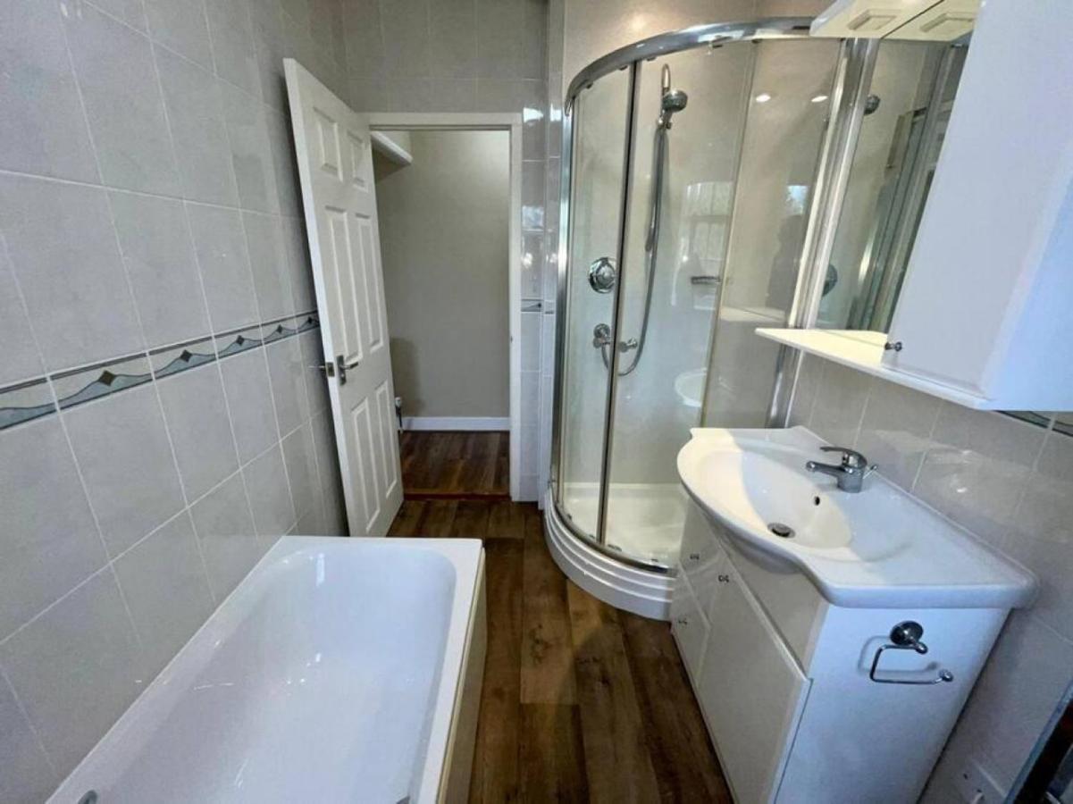 הוילה Lydney House Swaffham Sleeps 22 מראה חיצוני תמונה
